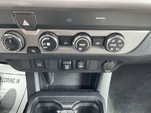 Used 2019 Toyota Tacoma SR5 image 19