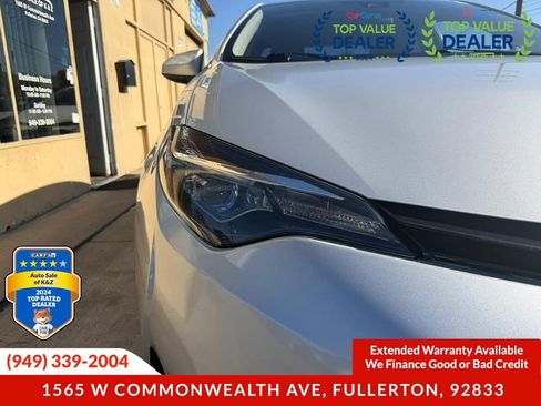 Used 2019 Toyota Corolla LE image 16