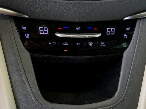Used 2018 Cadillac XT5 Premium Luxury AWD/4WD image 53