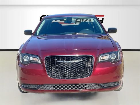Used 2021 Chrysler 300 Touring w/ Sport Appearance Package image 2