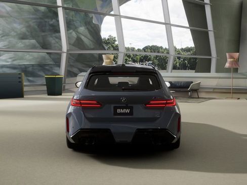 New 2026 BMW M5 Touring image 5