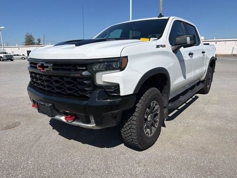 Used 2024 Chevrolet Silverado 1500 ZR2 image 3
