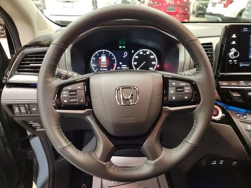 Used 2025 Honda Odyssey Elite image 20