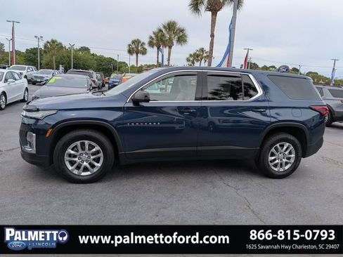Used 2023 Chevrolet Traverse LS FWD image 6