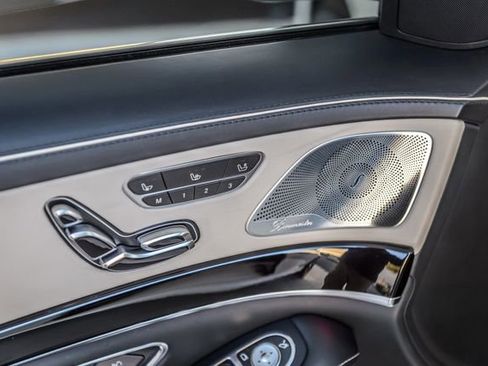 Used 2018 Mercedes-Benz S 560 4MATIC Sedan image 55