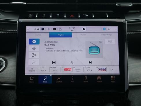 Used 2023 Jeep Grand Cherokee Limited AWD/4WD image 20