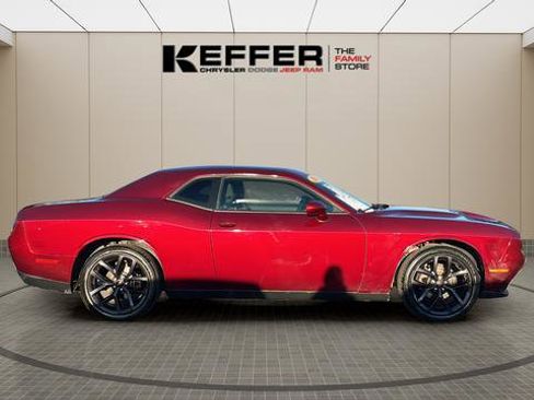 Certified 2019 Dodge Challenger SXT w/ Blacktop Package image 6