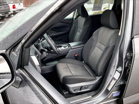 Used 2024 Nissan Rogue SV image 10