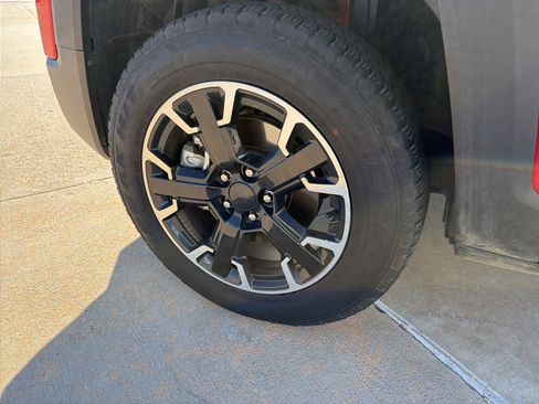 Used 2023 Jeep Renegade Latitude image 12