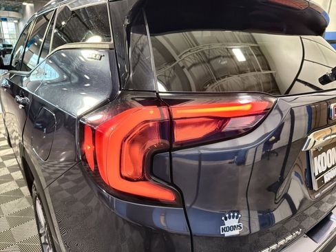 Used 2018 GMC Terrain SLT image 17