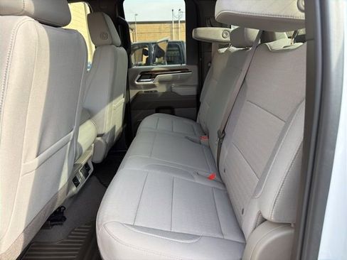 Used 2024 GMC Sierra 2500 SLE w/ SLE Convenience Package image 16