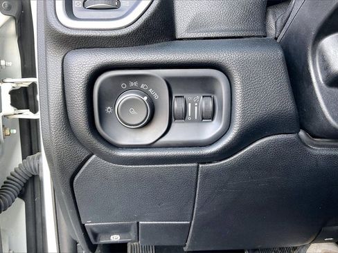 Used 2020 RAM 2500 Big Horn image 34