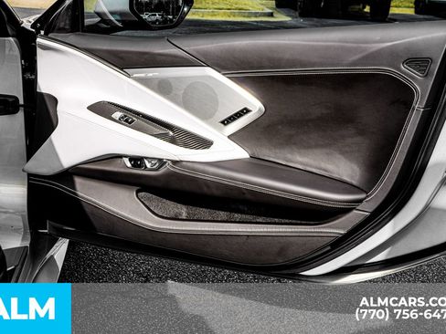 Used 2021 Chevrolet Corvette Stingray w/ Z51 Performance Package image 43