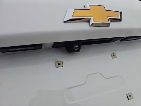 Used 2023 Chevrolet Equinox LT image 36