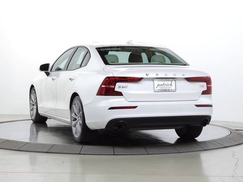 Used 2019 Volvo S60 T5 Momentum FWD image 6