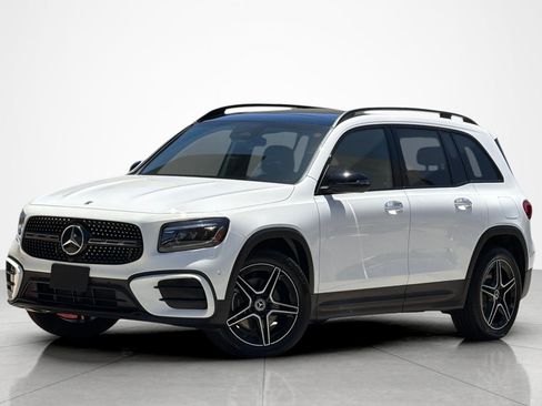Used 2026 Mercedes-Benz GLB 250 image 1