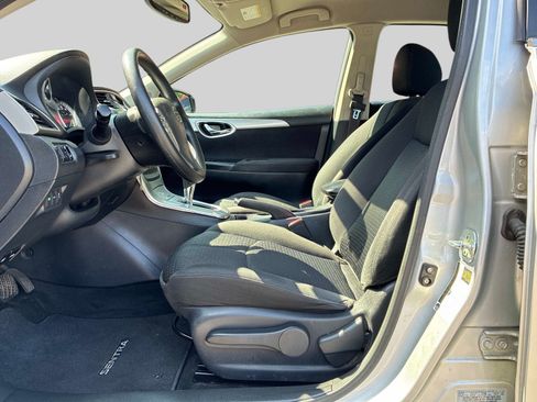 Used 2014 Nissan Sentra SR w/ Electronics Package FWD image 20