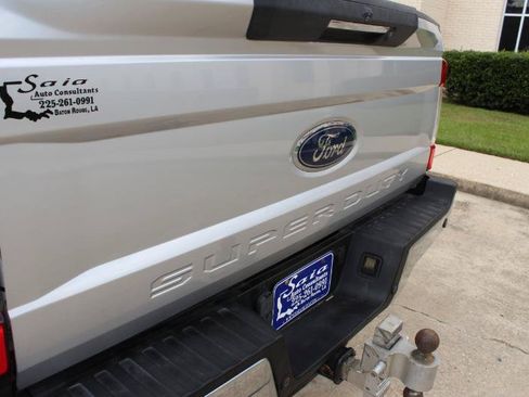 Used 2017 Ford F250 Lariat w/ Lariat Ultimate Package AWD/4WD image 22