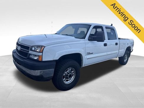 Used 2007 Chevrolet Silverado 2500 LT w/ Heavy-Duty Power Package AWD/4WD image 1