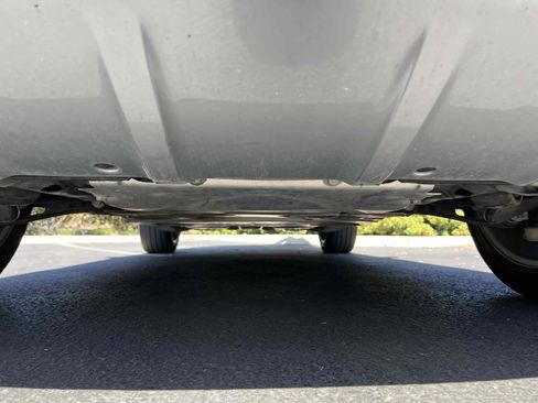 Used 2020 Land Rover Discovery Landmark image 73