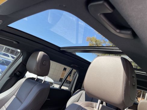 Certified 2022 Mercedes-Benz GLS 450 4MATIC image 23