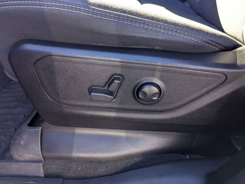 Used 2022 RAM 1500 Big Horn image 8