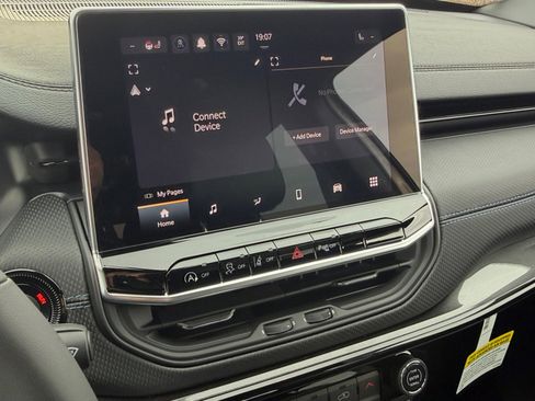 New 2026 Jeep Compass Limited image 24