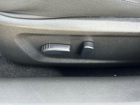 Used 2024 Nissan Altima 2.5 SV image 18