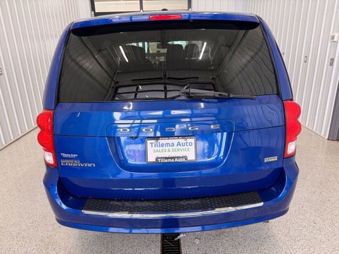Used 2018 Dodge Grand Caravan SE w/ UConnect Hands-Free Group image 6