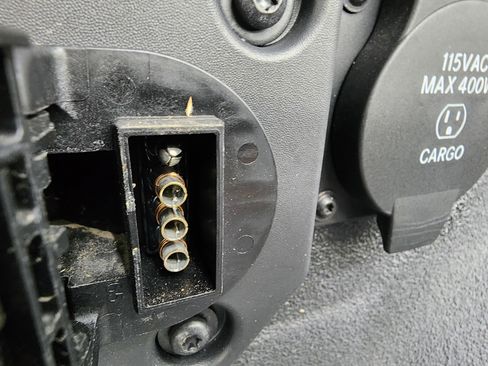 Used 2025 RAM 3500 Laramie image 32