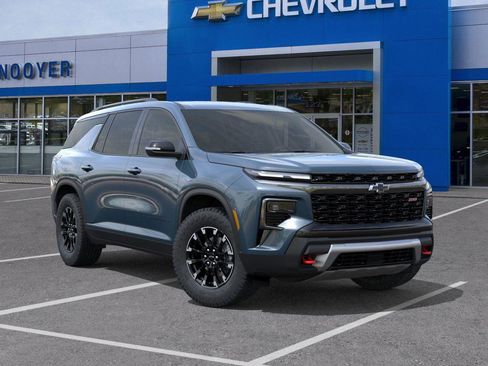New 2026 Chevrolet Traverse Z71 w/ Driver Confidence Package AWD/4WD image 7