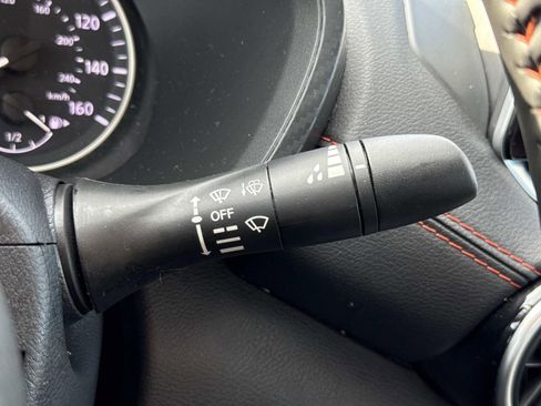 Certified 2025 Nissan Sentra SR image 16