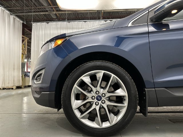 Used 2017 Ford Edge Titanium w/ Equipment Group 301A AWD/4WD image 24