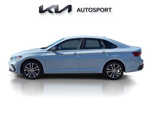 Used 2025 Volkswagen Jetta Sport FWD image 14