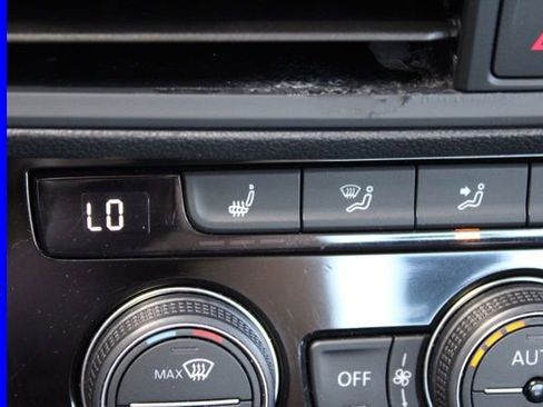 Used 2024 Volkswagen Jetta SE image 38