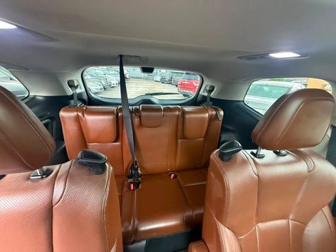 Used 2019 Subaru Ascent Touring AWD/4WD image 12