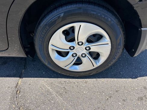 Used 2015 Honda Civic LX image 7