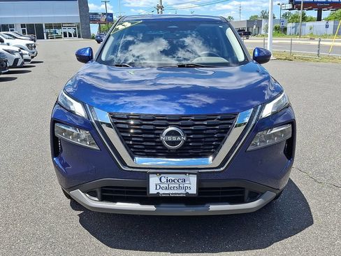 Used 2023 Nissan Rogue SV AWD/4WD image 5