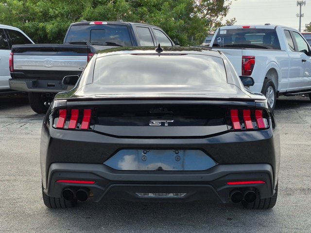 Used 2024 Ford Mustang GT Premium RWD image 6