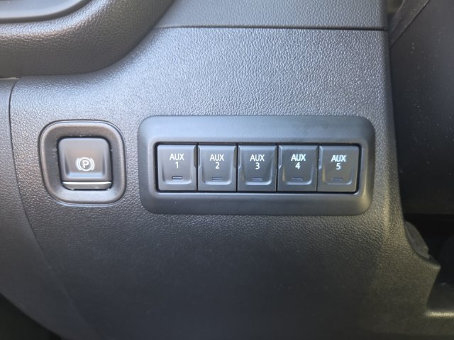 Used 2025 Chevrolet Silverado 2500 Custom w/ Custom Value Package AWD/4WD image 26