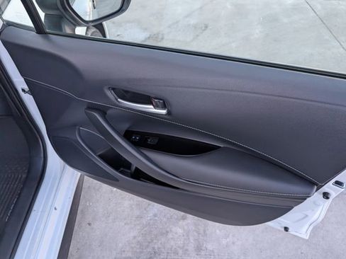 Used 2022 Toyota Corolla SE image 30