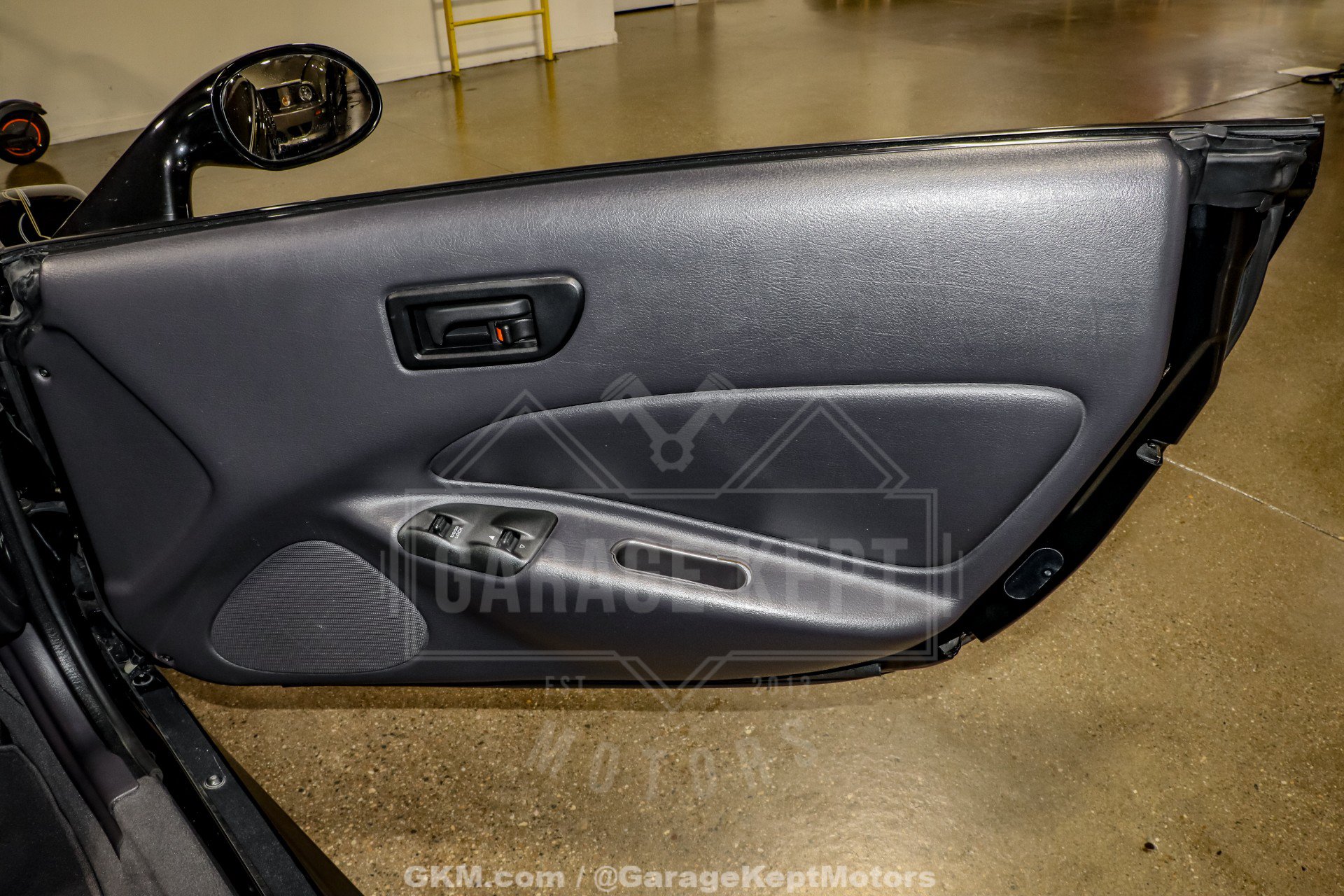 Used 1999 Plymouth Prowler RWD image 72