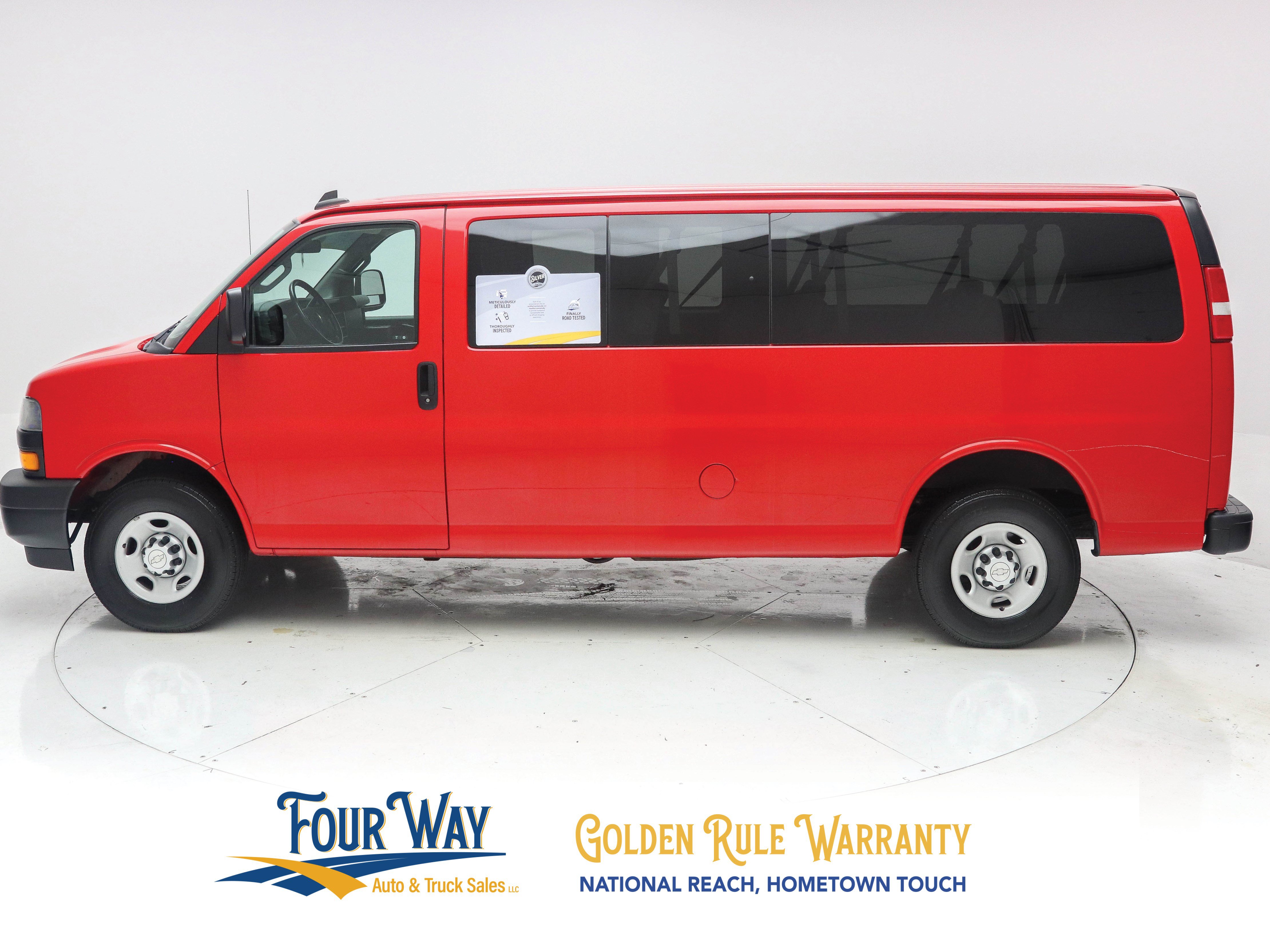 Used 2020 Chevrolet Express 3500 LS RWD image 7