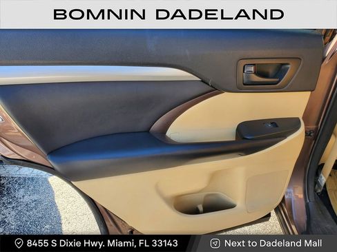 Used 2018 Toyota Highlander Plus image 9