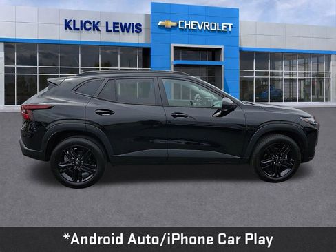 Used 2024 Chevrolet Trax ACTIV w/ Driver Confidence Package FWD image 9