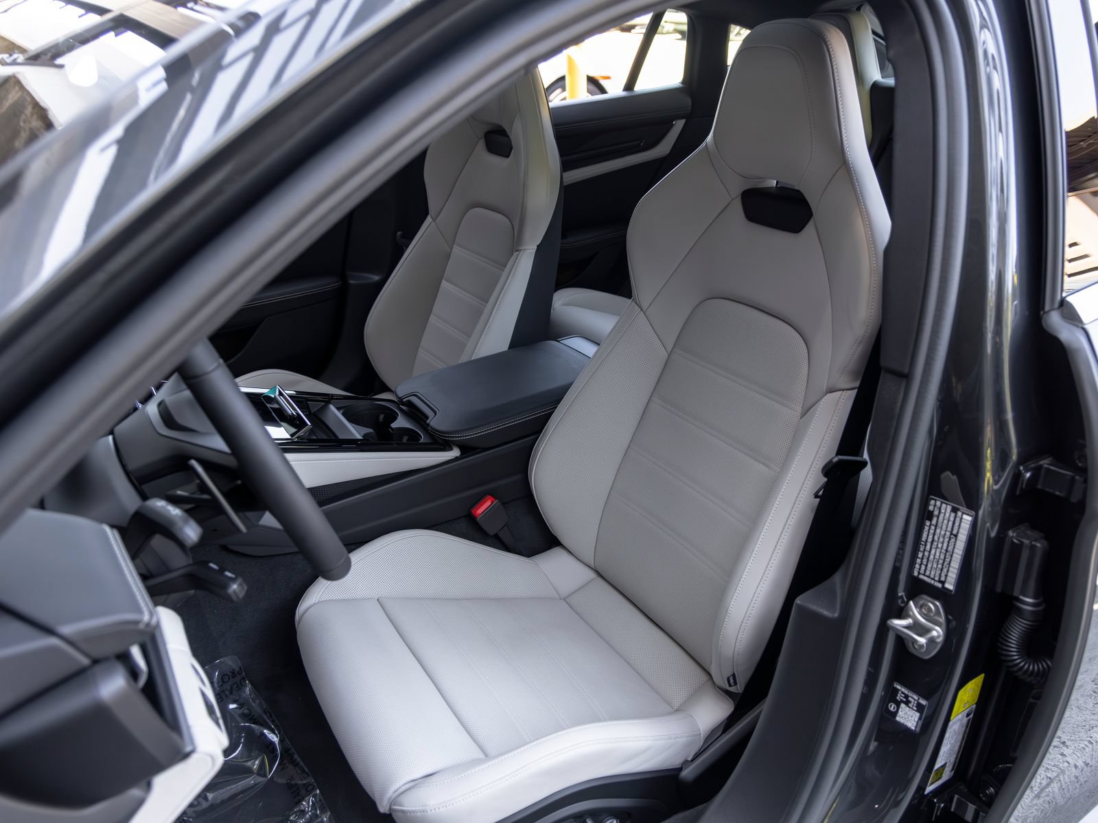 New 2026 Porsche Panamera 4S AWD/4WD image 5