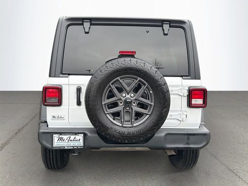 Used 2024 Jeep Wrangler Sport S image 5