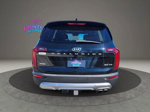 Used 2020 Kia Telluride EX w/ EX Premium Package image 4