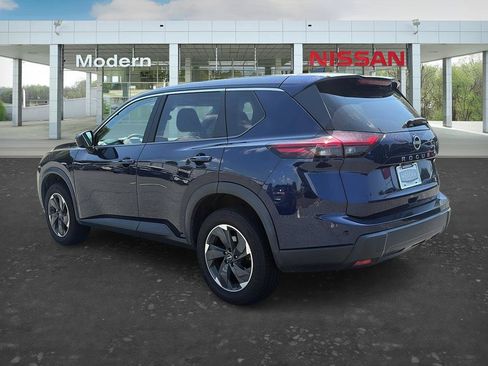 Certified 2025 Nissan Rogue SV AWD/4WD image 3