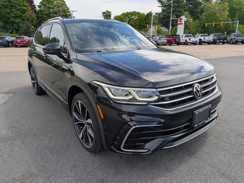 Used 2023 Volkswagen Tiguan SEL R-Line AWD/4WD image 8